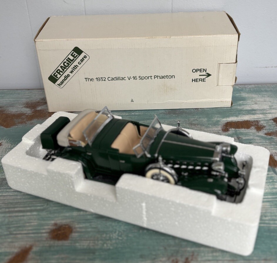 Danbury Mint 1932 Cadillac V-16 Sport Phaeton 1:24 - Mint | eBay