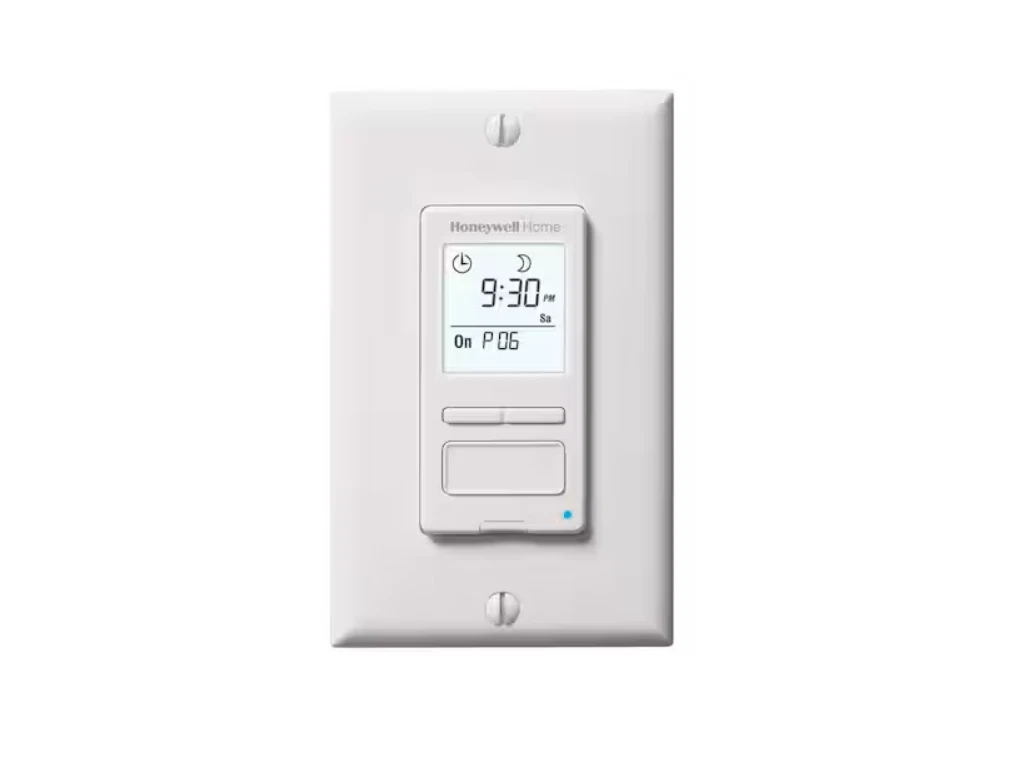 120-Volt 7-Day Programmable Indoor Light Switch Timer with Automatic Daylight