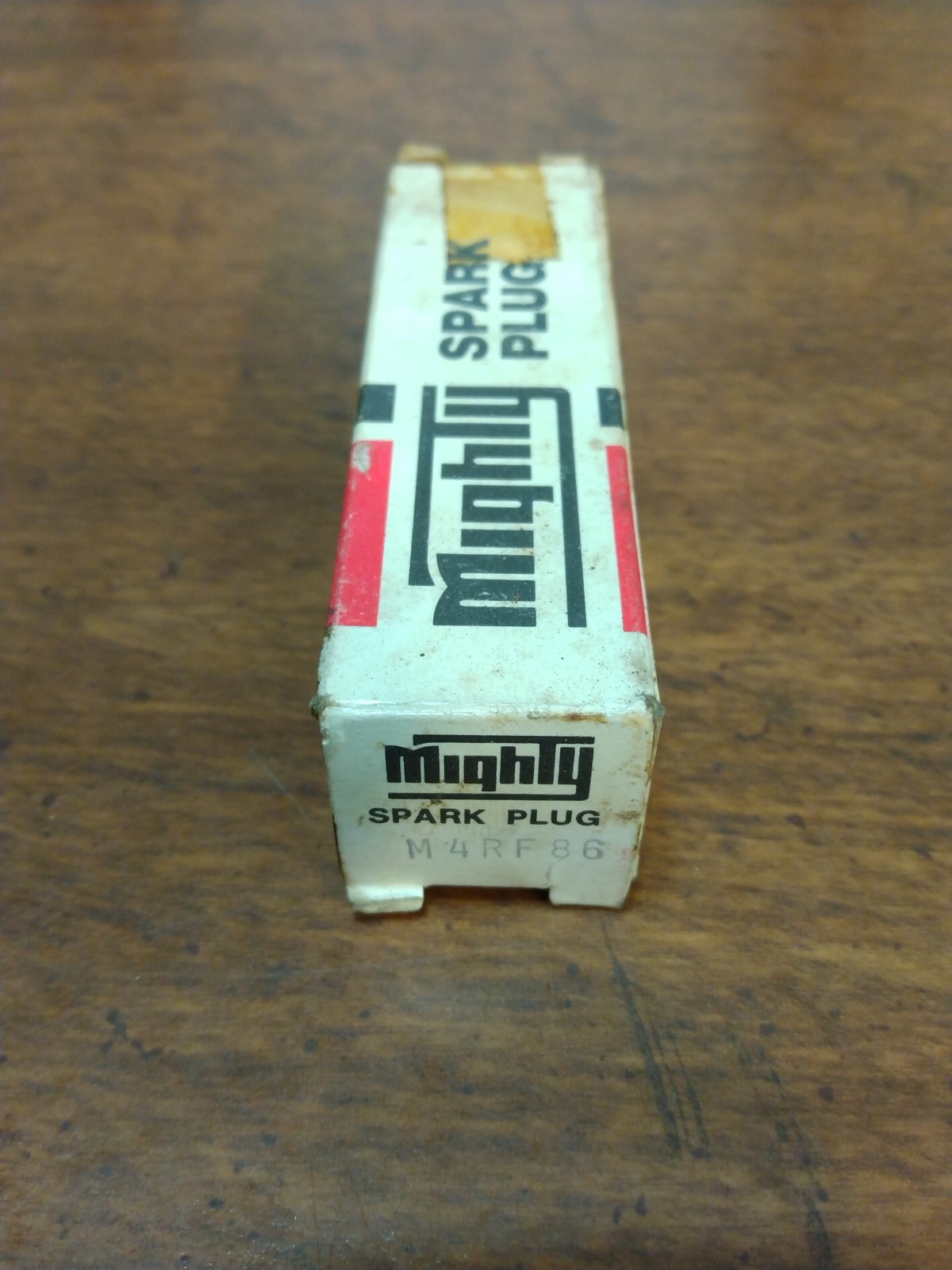 Vintage Mighty Spark Plug M4RF86 New In Box