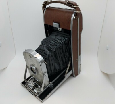 Vintage Polaroid Speedliner Land Camera Model 95B Brown Instant Film Camera