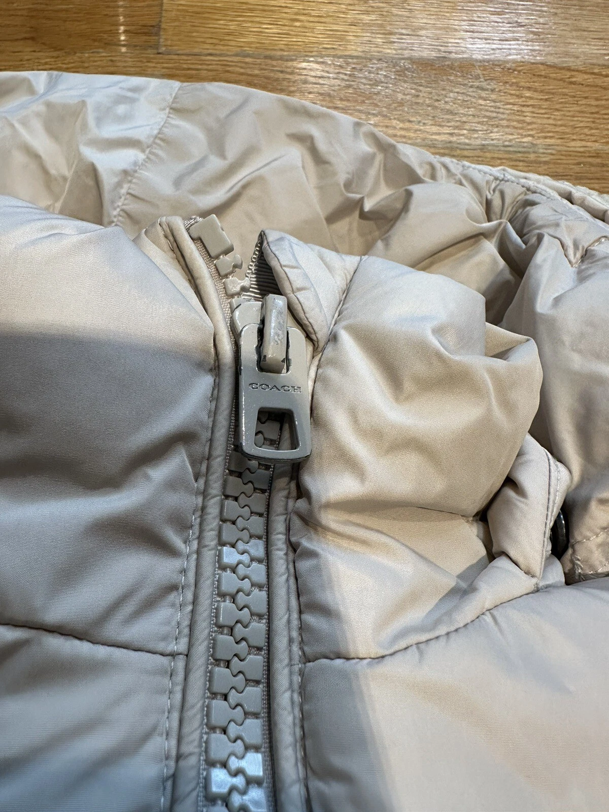 Coach donna cappotto lungo riscaldato con cappuccio rimovibile. S. Usatormente l