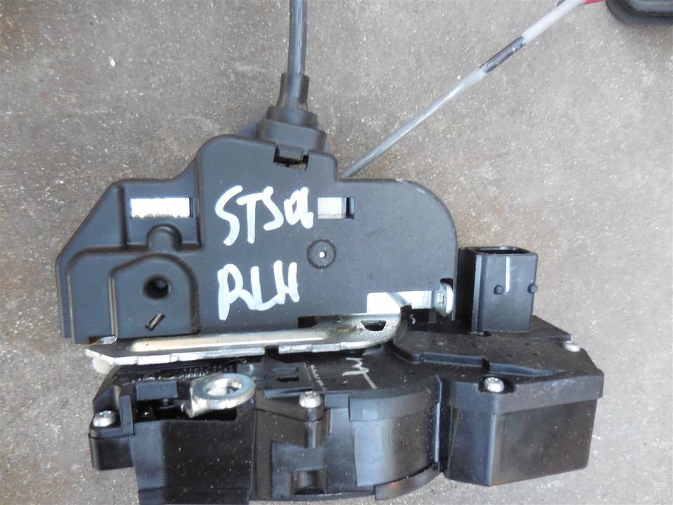 Оригинальный привод замка двери заднего левого со стороны водителя для Cadillac STS 2004-2011 годов выпуска - Изображение 2 из 4