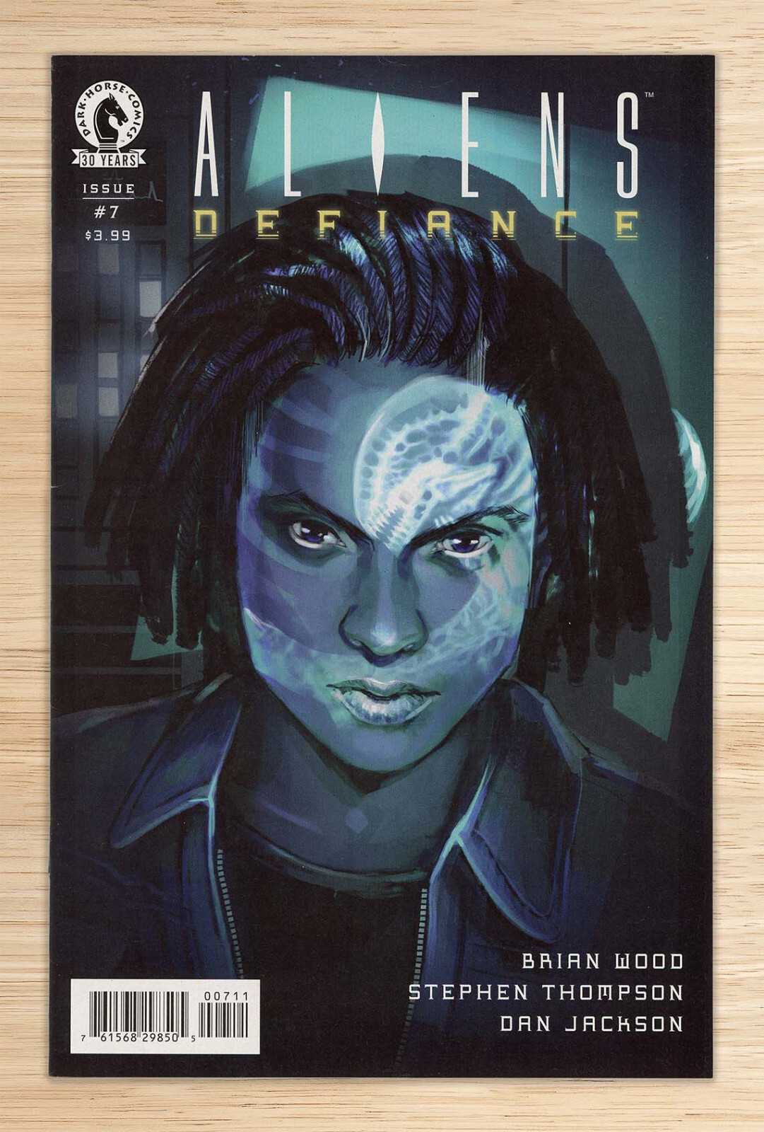 Aliens: Defiance #7 - 2016 Dark Horse - B&B Combine Ship