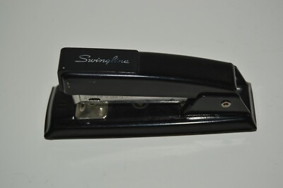 Nice Vintage Working Small Black SWINGLINE Metal Industrial Office Stapler