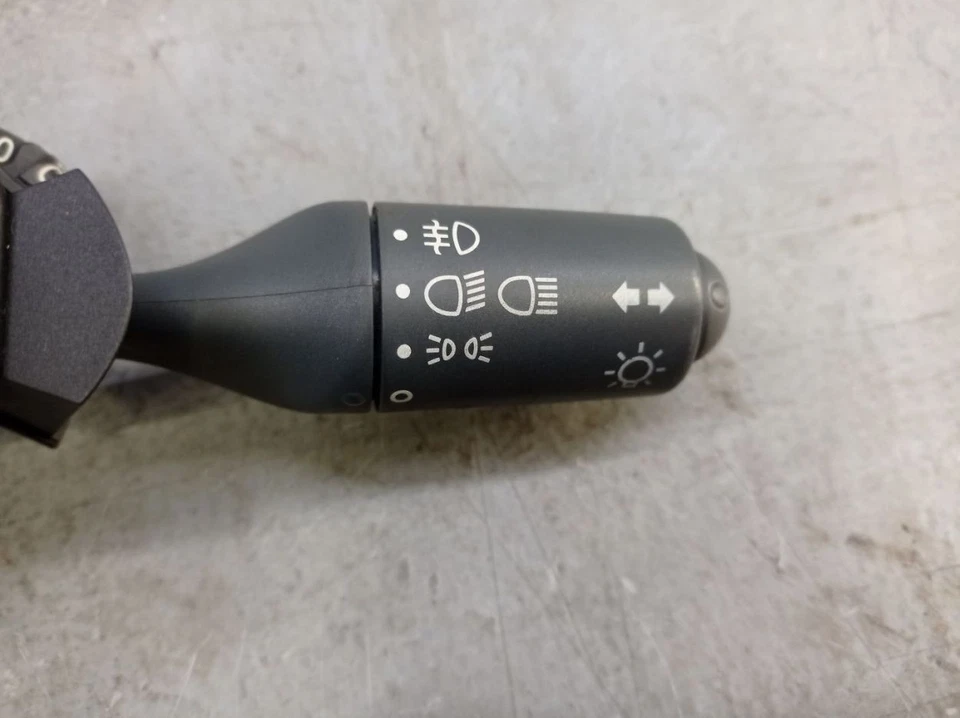 Interruptor De Luz Para SMART CABRIO (450) 0.6 0015814V001C96A - Imagen 3 de 4