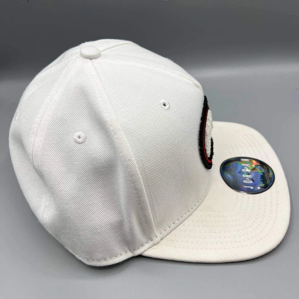 Gorra Air Jordan Hombre Blanca Roja Bordada Jumpman Snap Back Cap Foto 4 de 4