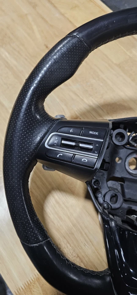 Volante Kia Stinger 2018-2021 con interruptor de control de crucero OEM 56100J5310 Foto 4 de 4