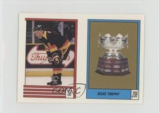 1989 Album Stickers (20 ) Pat Elynuik Frank J Selke Memorial Trophy #66-206 0a1