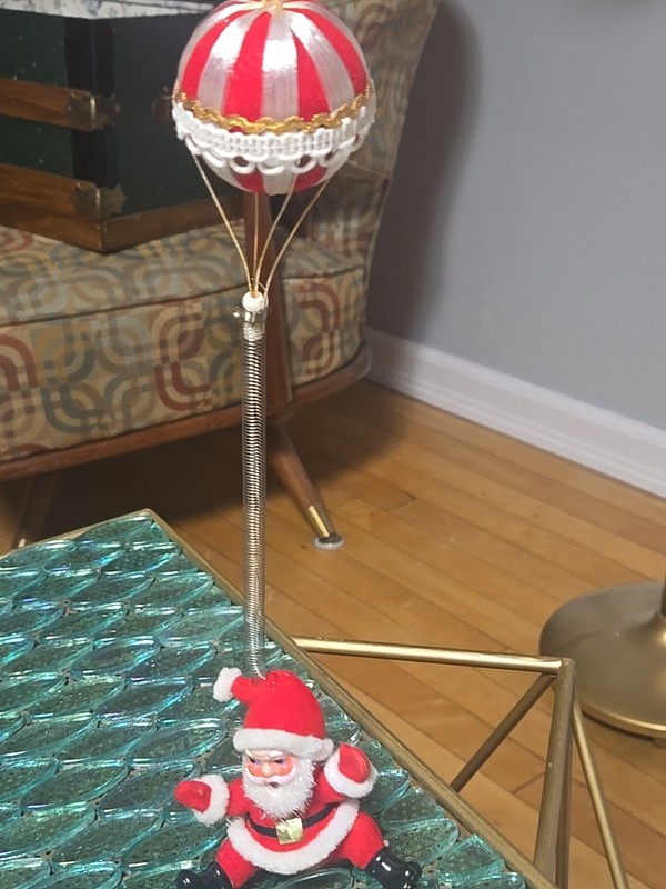 Vintage “Hot Air Balloon Santa” spring bouncer Ornament