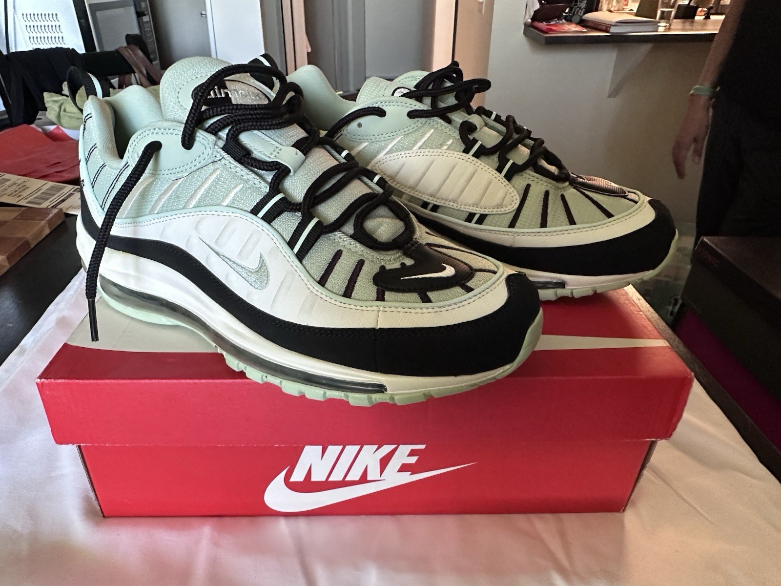 SAOLA Nike Air Max 98 Pistachio Frost taglia 11 suola air donna nuova con scatola
