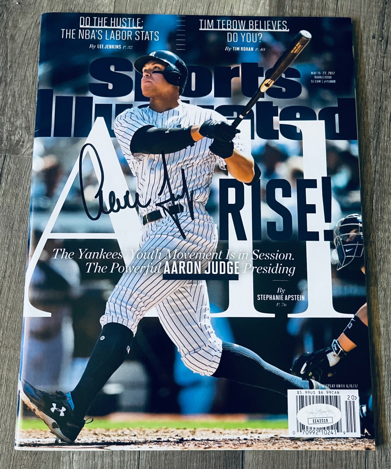 Aaron Judge Autographed Signed New York Yankees 2017 Sports Illustrated Magazine JSA NO LABEL 