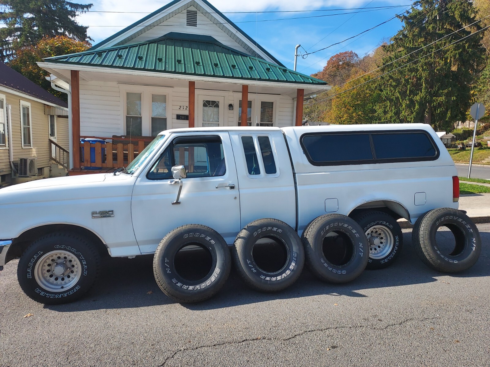 4 used Cooper Discoverer H/T P265/75R15 Tires from 