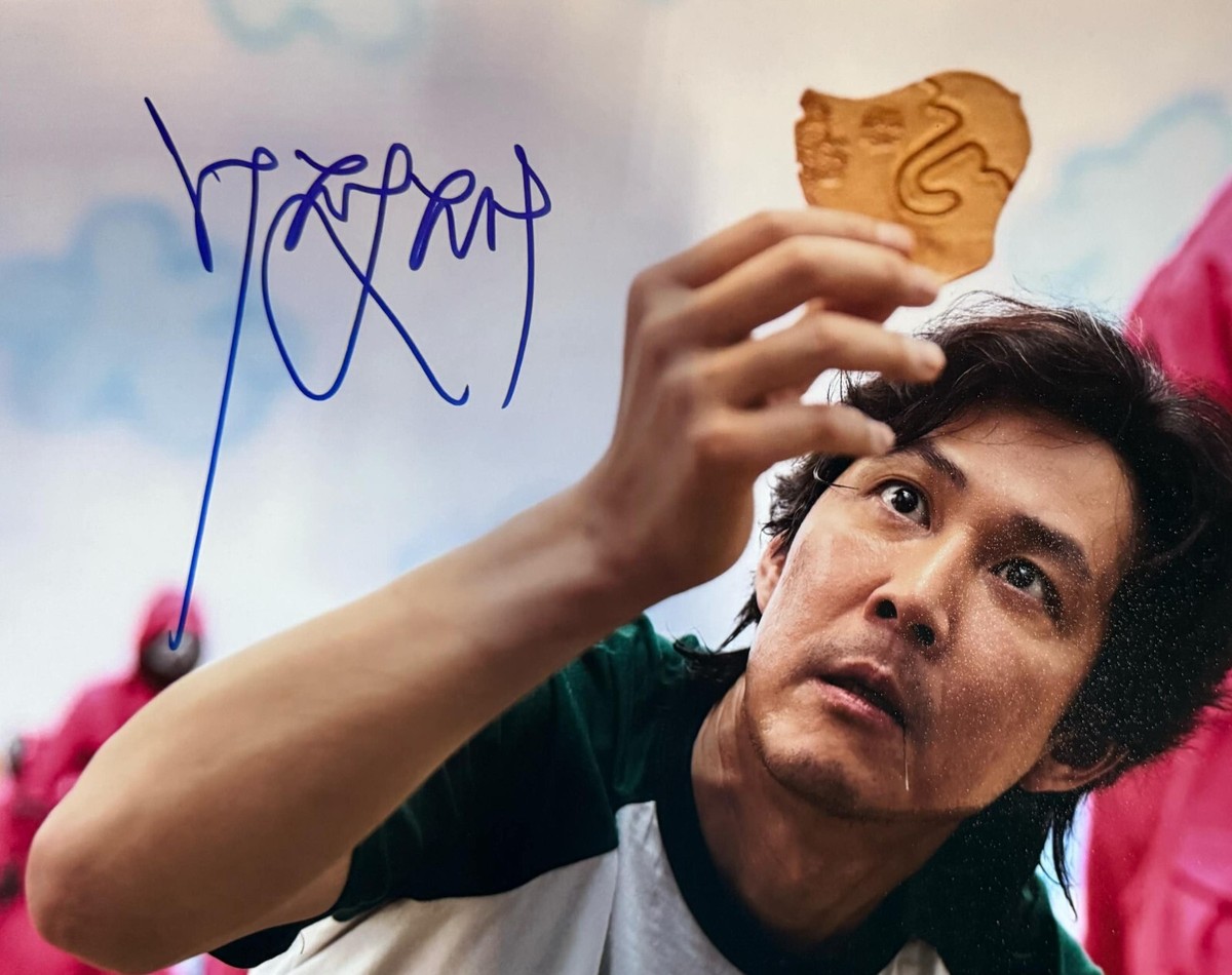 LEE JUNG-JAE AUTOGRAPHED SIGNED 11X14 PHOTO SQUID GAME | eBay