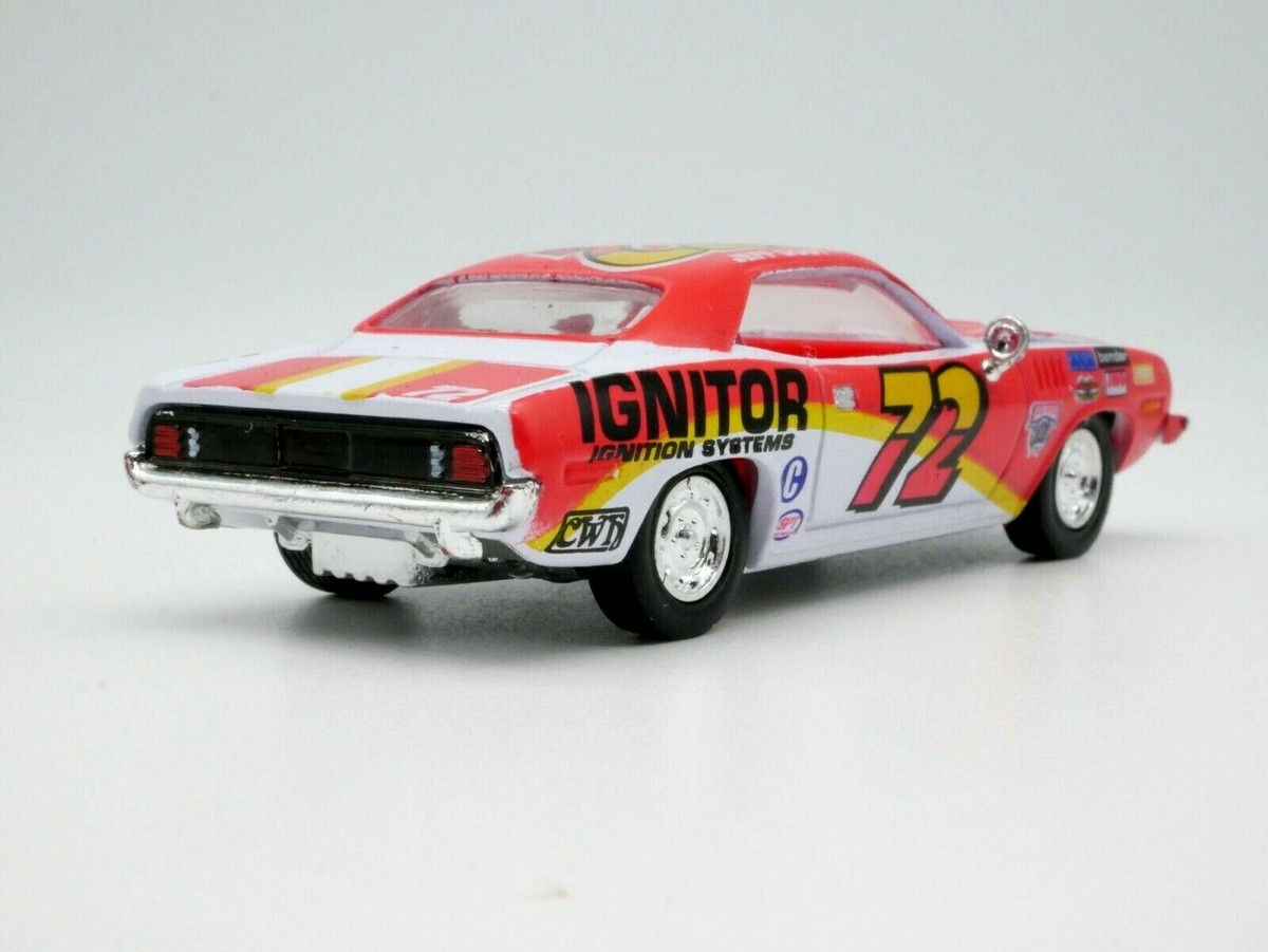 I*2様 1970 Plymouth Barracuda プラモデルキット 1970 Plymouth Barracuda 1/64 Scale Car Ignition System Real