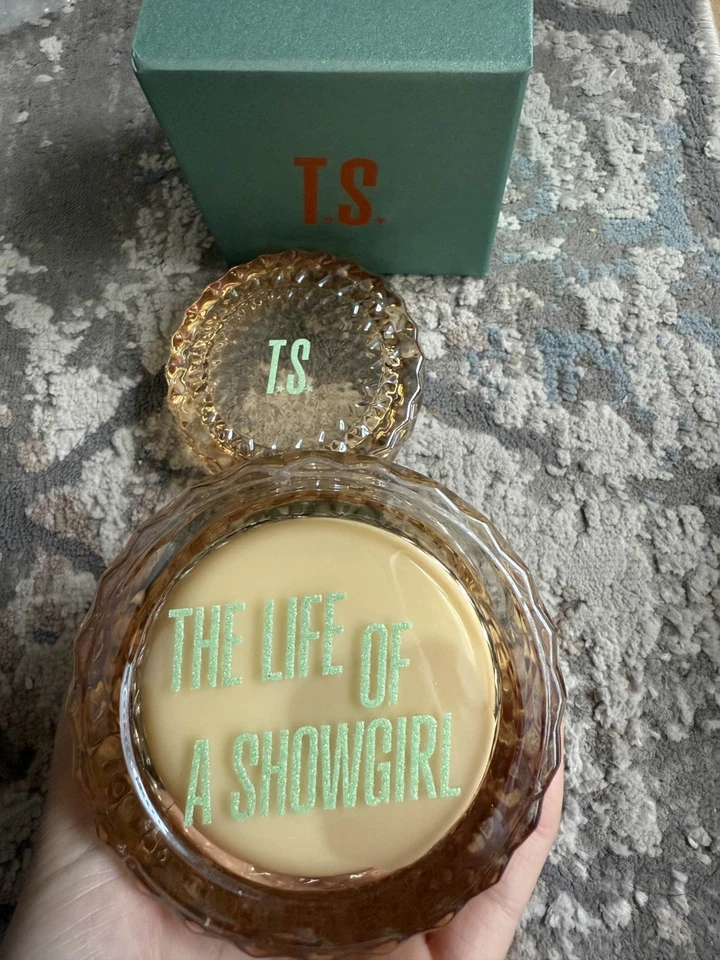 Vela Taylor Swift The Life Of A Showgirl EM MÃOS✅ - Imagem 3 de 4