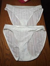 VTG Warner s The Naked Truth Panties Sheer Shiny Stretch Hi-Cut Briefs 5 cream