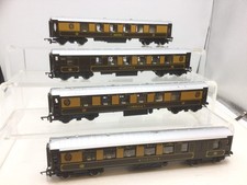 Hornby R223/R233 OO Gauge Pullman Coach x4 (BOXED)