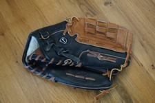 Nike Diamond Ready KDR 1309 RHT 13" glove