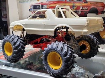 Vintage New Built Tamiya 1/10 R/C Subaru Mud Blaster Brat 58077