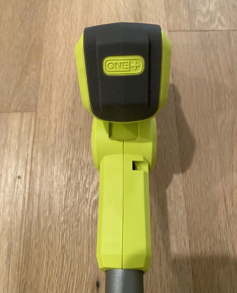 Fregadora eléctrica telescópica inalámbrica RYOBI 18 voltios (solo herramienta) con dos cepillos Foto 2 de 4