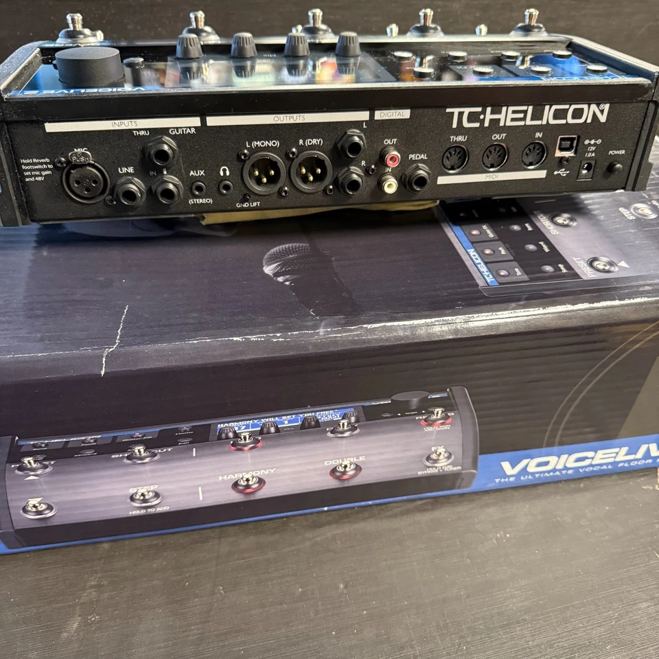TC-Helicon VoiceLive 2 Vocal harmoniser & Multi-Effects Processor Pedal - Boxed - Image 4 of 4