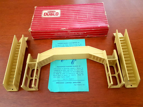 Pasarela estación Hornby Dublo 5010 2 o 3 rieles OO con caja e instrucciones | Zustand: Used