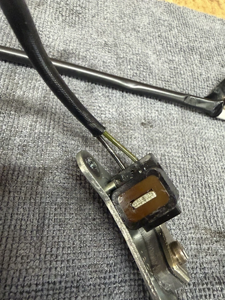 00-05 2000-2005 SUZUKI GSXR 600 750 01-08 1000 ИМПУЛЬСНЫЙ ДАТЧИК ГЕНЕРАТОР СИГНАЛА OEM - Изображение 2 из 4