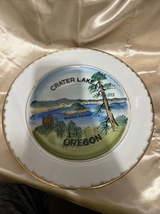10 1/4 Inch Crater Lake Oregon Wizard Island Collector Plate