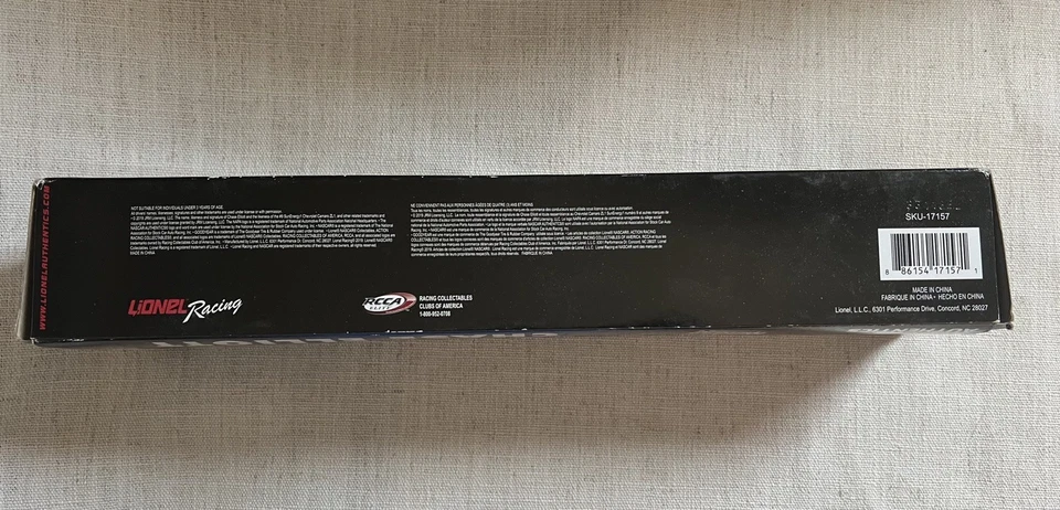 Camión de transporte Chase Elliott #9 NASCAR Authentics 1:64 Foto 2 de 2