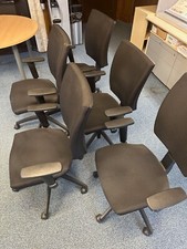 Fauteuil pivotant ergonomique noir avec accoudoirs relaxante  bonne qualité