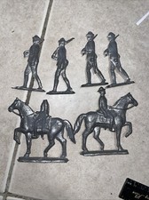 Vintage Cast Lead SOLDIERS CAVALRY Lot Of 6 -1 Damage