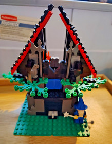 Lot of 2 Vtg Lego Castle Majisto's Magical Workshop 6048 & Catapult Crusher 6032