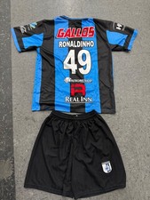 Jersey y shorts Ronaldinho. Playera-Shorts de Ronaldinho. Gallos de Querétaro.