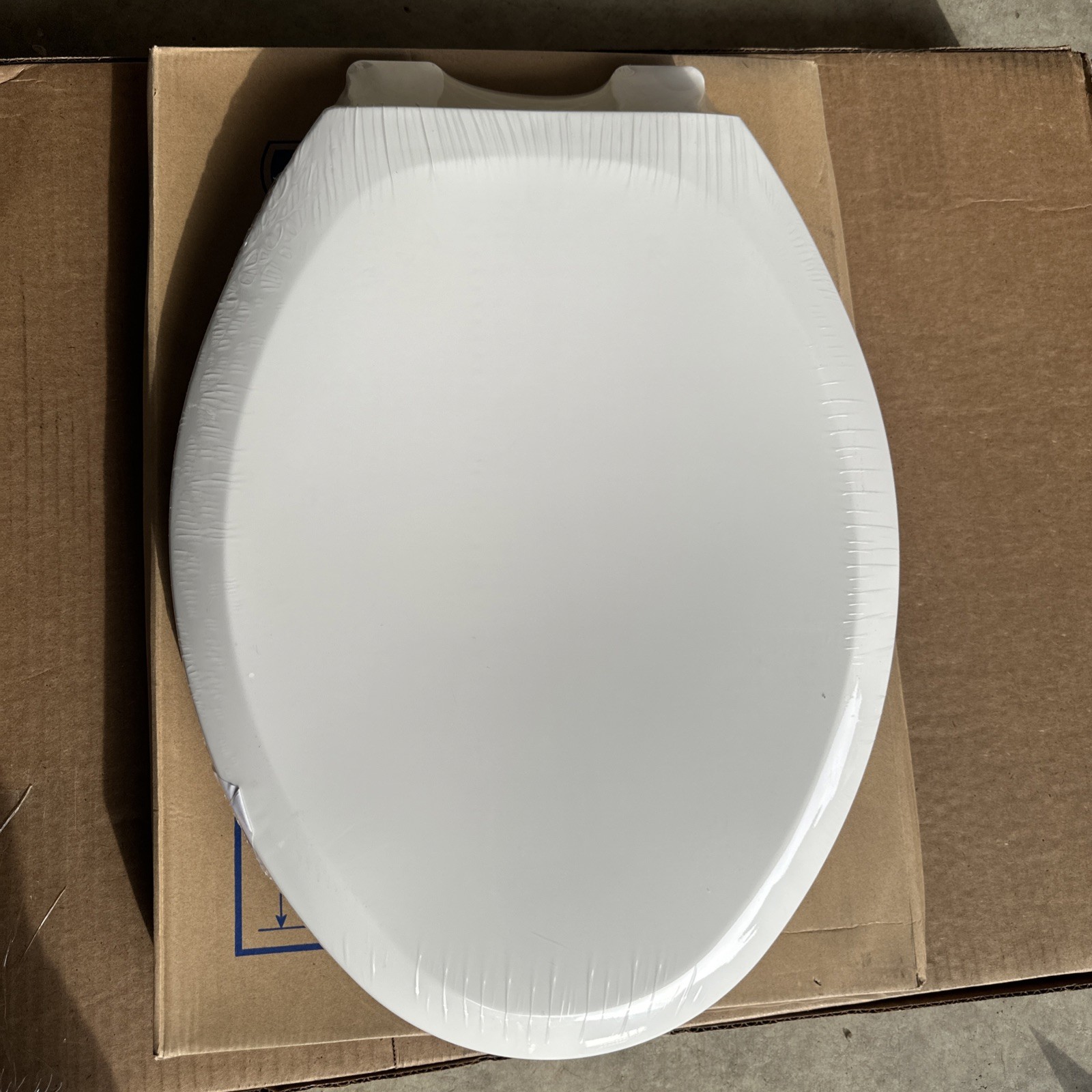 W/cover 18.5" White