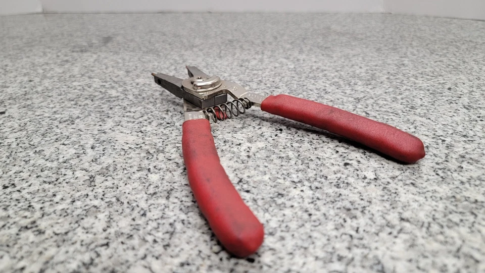 Alicate de anel de pressão interno e externo universal GearWrench 3151 a-x - Imagem 2 de 4