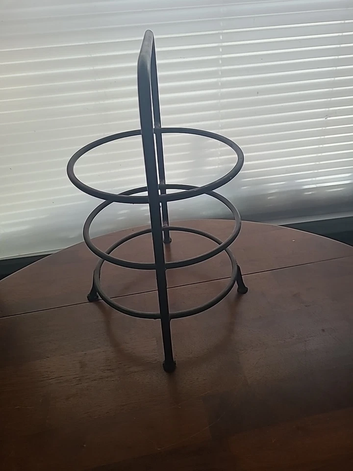 Soporte de placa de estante para pastel de hierro forjado de 3 niveles de metal de 16" de alto con mango Foto 2 de 4