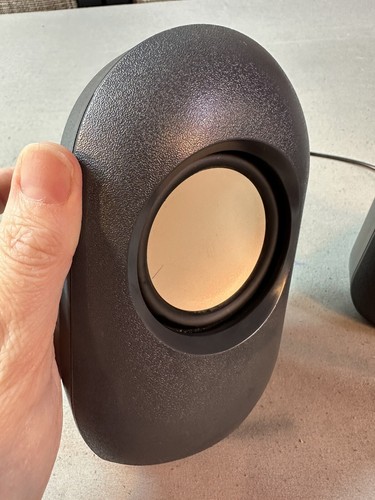 Onn UBS Powered/Aux Connection Computer Speakers For Laptops PC And Gaming - Picture 4 of 12