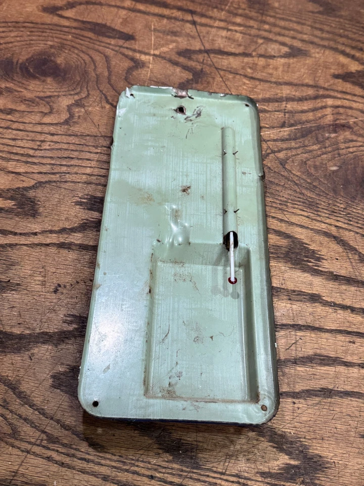 Termómetro publicitario de metal vintage para cigarrillos L&M ~ montaje en pared exterior Foto 4 de 4