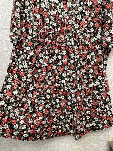 Magritta Woman Tunic Top - Picture 3 of 6