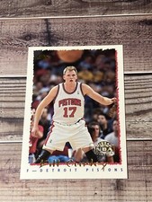 Detroit Pistons 1994-95 Topps Basketball Card #336 Bill Curley Rookie. rookie card picture
