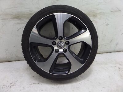 VW Golf GTI Single 18