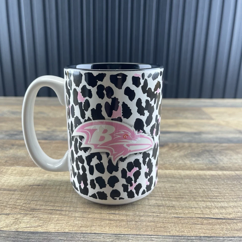 Juego de 2 tazas de café NFL Baltimore Ravens blanco rosa estampado de leopardo y cebra con logotipo Foto 4 de 4