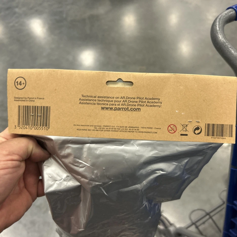 New Parrot Outdoor Hull Genuine AR.Drone 2.0 Drone No. 128B-134 Yellow & Orange - Image 4 of 4