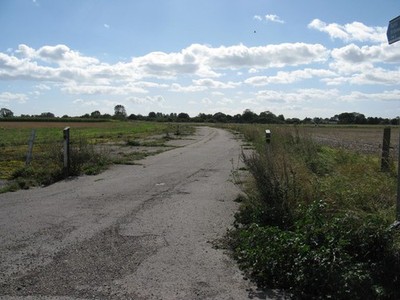 Foto A2 Trense 3581 von Tangmere nach Oving Oving\/SU9004 auf einem ehemaligen c2012