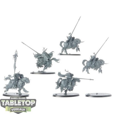 Slaves to Darkness - 5x Chaos Knights - unbemalt