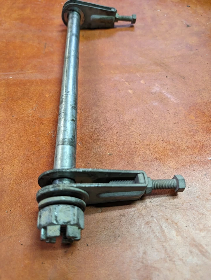 1985 Kawasaki 454 LTD EN450A rear axle adjusters - Image 3 of 3