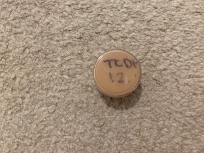 NYX TOTAL CONTROL DROP FOUNDATION 12 IN REUSEABLE POT