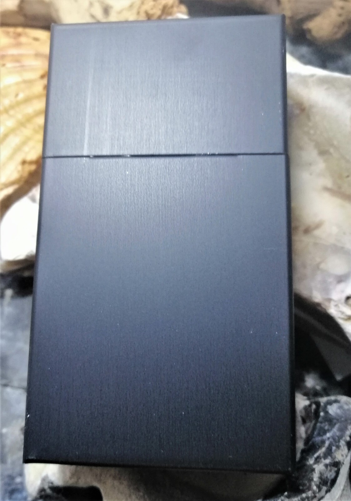 Zigarretten Portasigarette Nero In Metallo – 9,5x6x2,7 Cm – Chiusura Magnetica – Capienza 20 Sigarette – Elegante E Compatibile