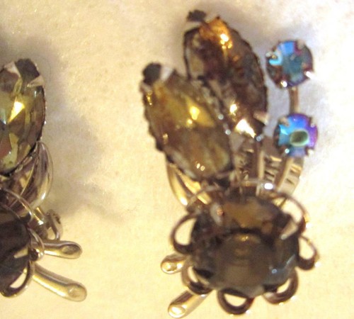 Vintage 1970 Clip On Earrings Smoky Glass Stones Silver Tone Accents 1.5" - Picture 2 of 3