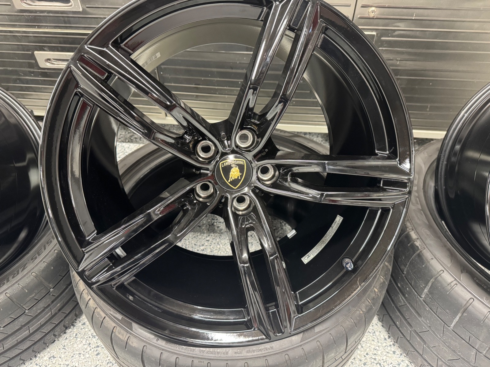 Lamborghini Rear Wheel OEM Gloss Black (single wheel sale)